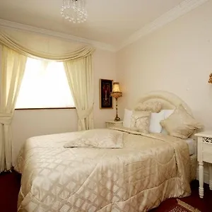 Audley House Couette-café